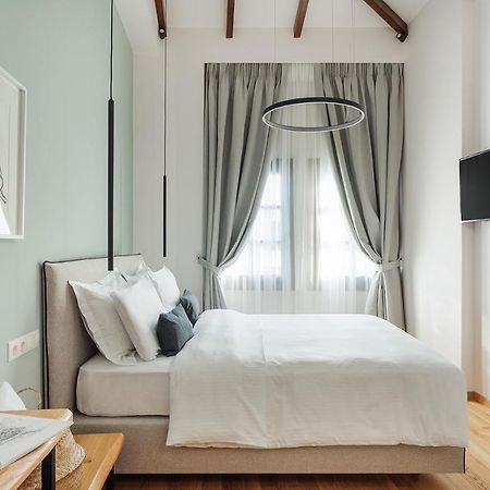 יואנינה Petrou Suites מראה חיצוני תמונה