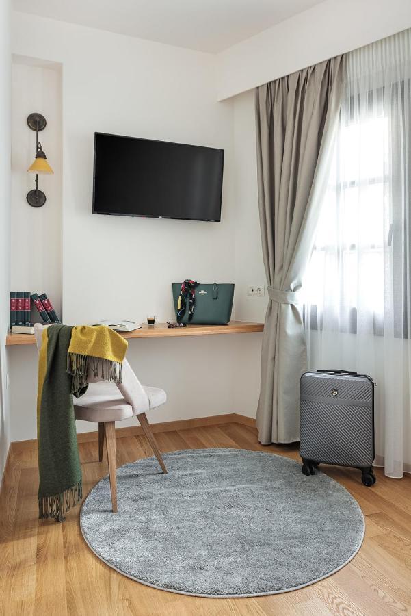 יואנינה Petrou Suites מראה חיצוני תמונה