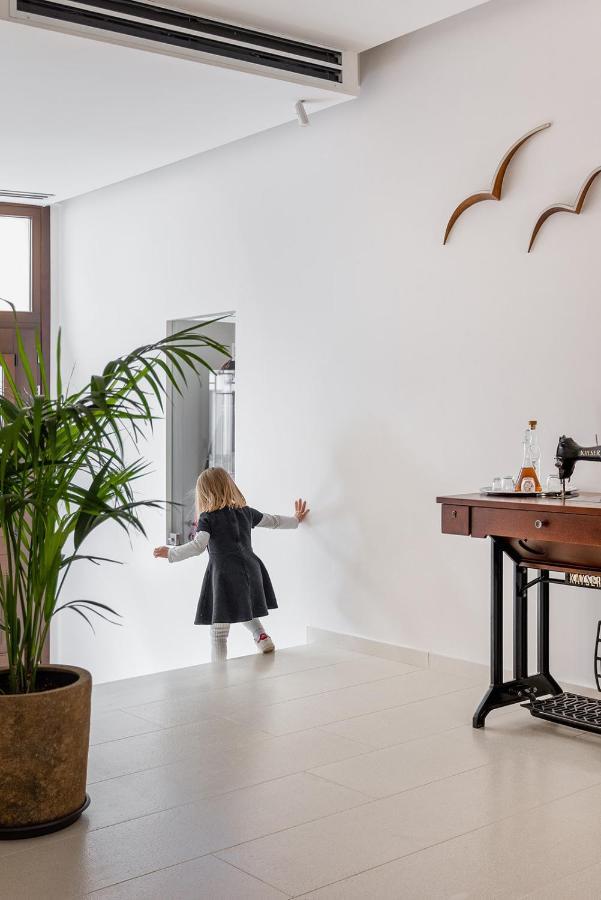 יואנינה Petrou Suites מראה חיצוני תמונה