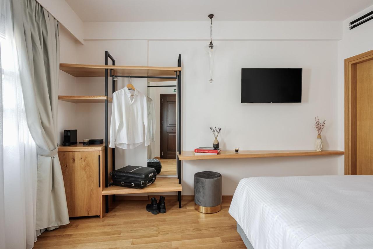 יואנינה Petrou Suites מראה חיצוני תמונה